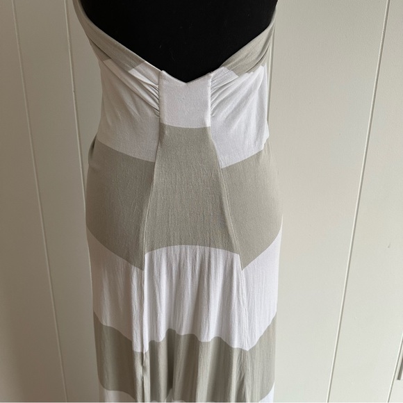 JAYGODFREY Grey and White Horizontal Striped Maxi Dress - Picture 7 of 14